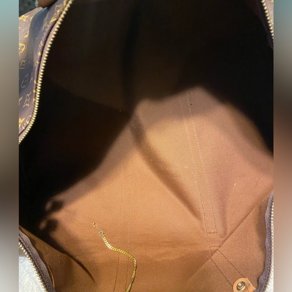 Louis Vuitton Monogram Keepall 50 Duffle - Picture 7 of 11